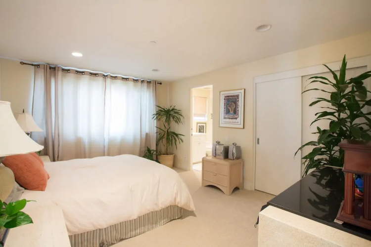 4609 Seashore (68435) - 4 Br home by RedAwning