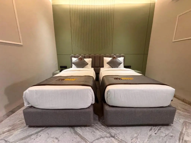 Hotel Mumbai House - Pithampur