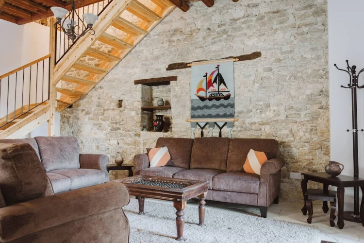 Charming 3-bedroom Cottage In Heart Of Vasa Koilaniou - Cyprus