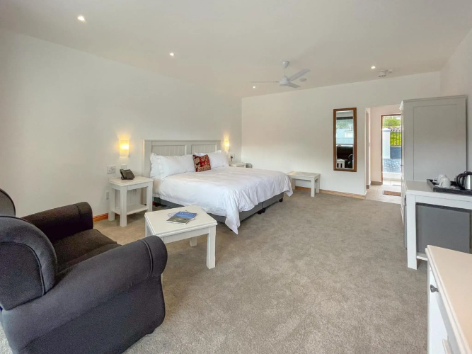 Houw Hoek Hotel