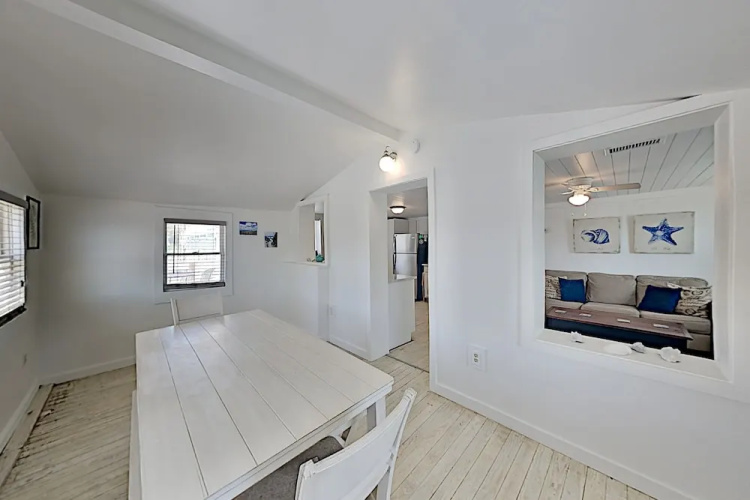 810earu2 2 Bedroom Duplex