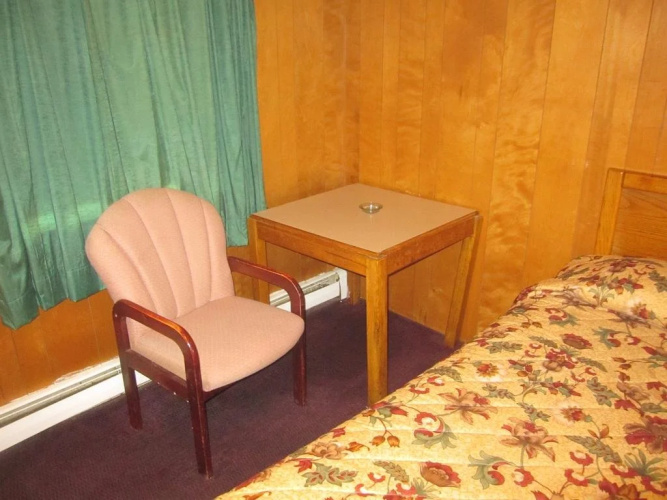 Passport Inn Utica