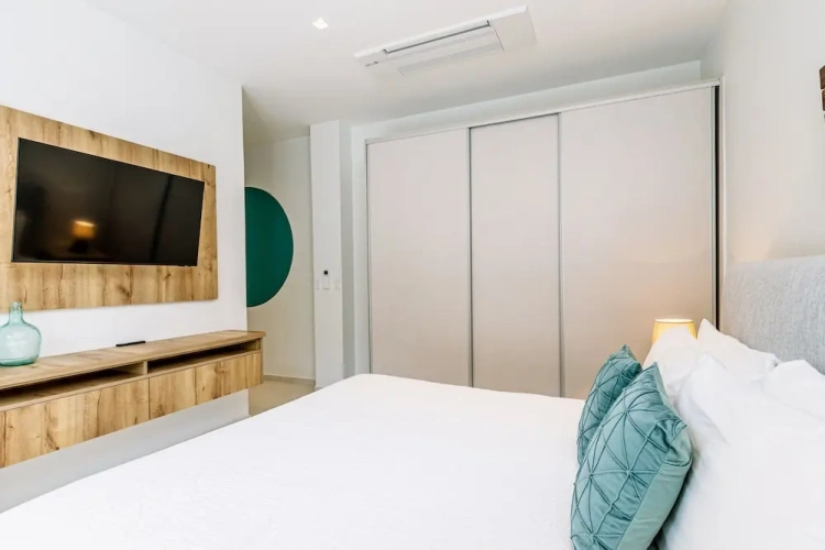 2 Bedrooms Apartment with balcony