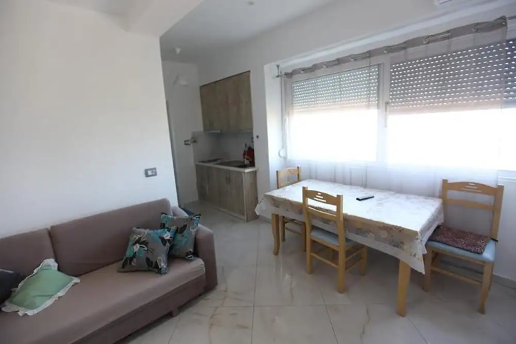 Vila Riza Veliu