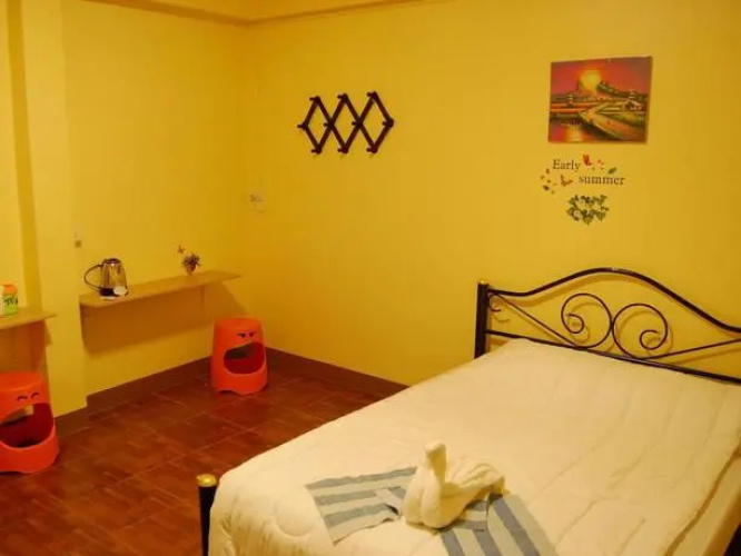 Royal Standard Hostel