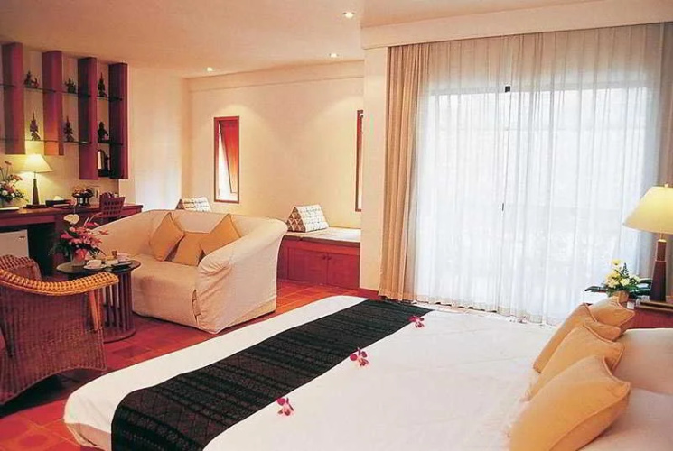 Salathai Resort