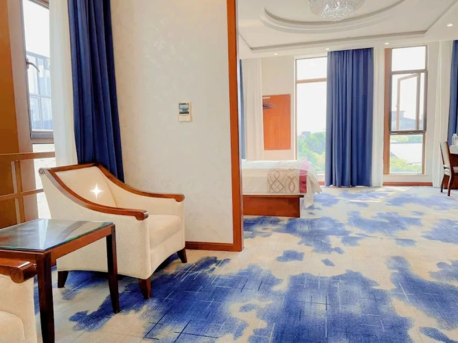 Deluxe Suite