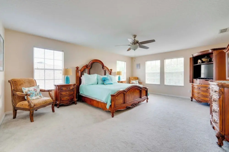 Game Room & Community Perks: Davenport Getaway!