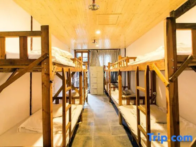 Xiaoya Youth Hostel