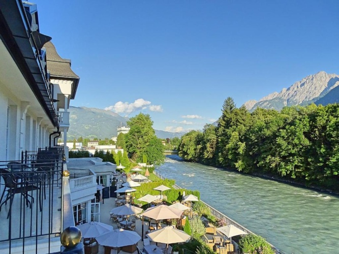 Royal Suite with balcony and with mountain view