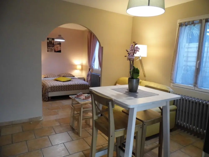 Studios Villa Eden