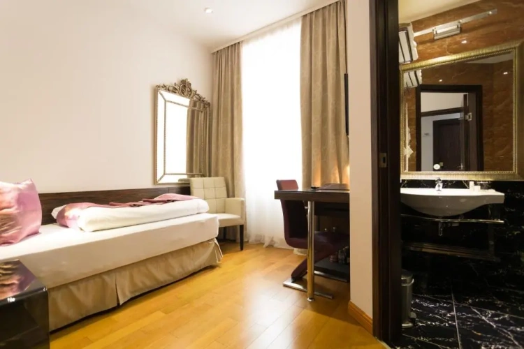 Classic Single room
