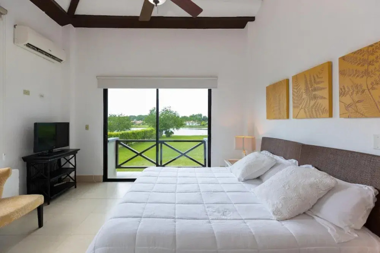 Villa Encanto by Acomodo