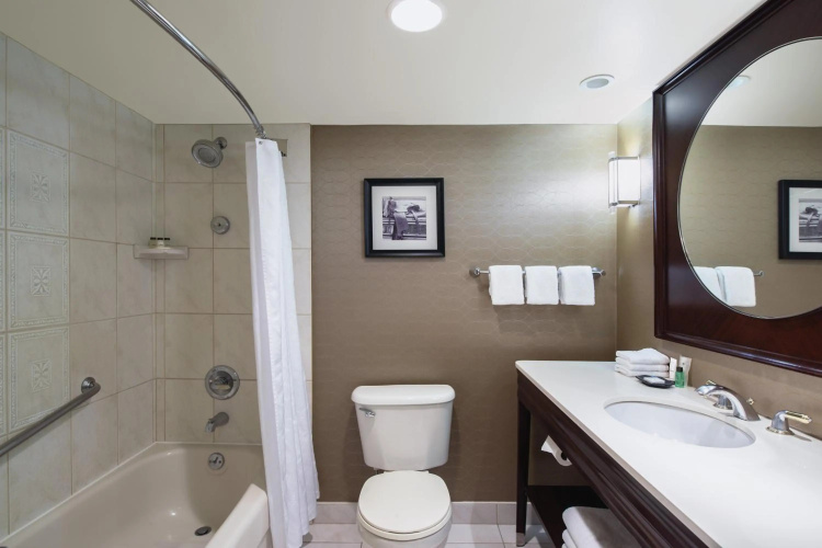 Cambridge Red Deer Hotel & Conference Centre photo 11