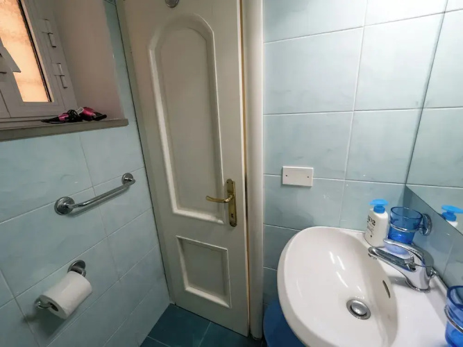 Picagetta Tiny Room with AC