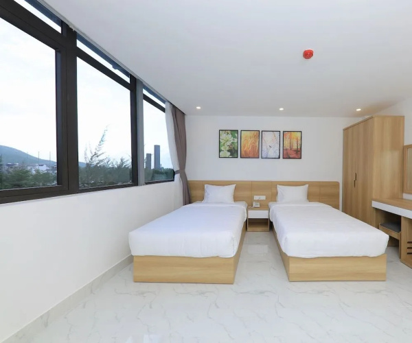 Golden Bay Hotel