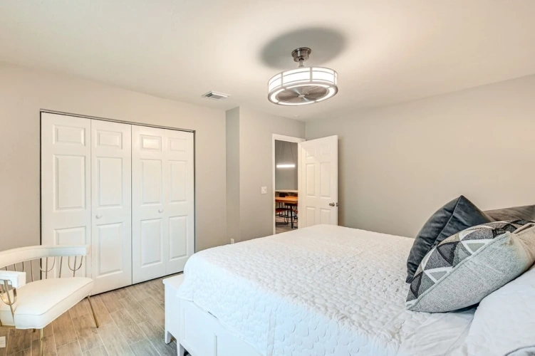 2 Bedrooms Cottage