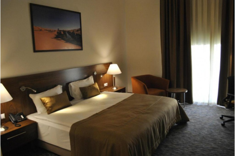 Kurmick Maysan Hotel