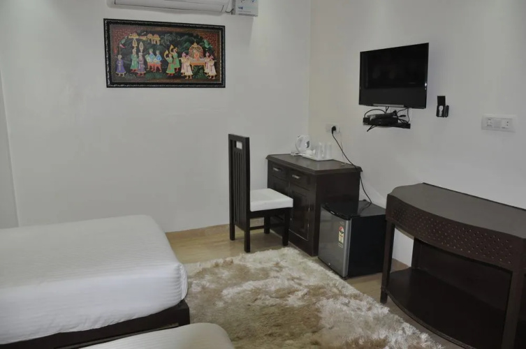 Hotel Only Suites