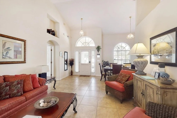 Anthea's Orange Tree 4 Bedroom Home