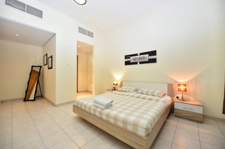 BRID - Spacious 1 Bed with garden view