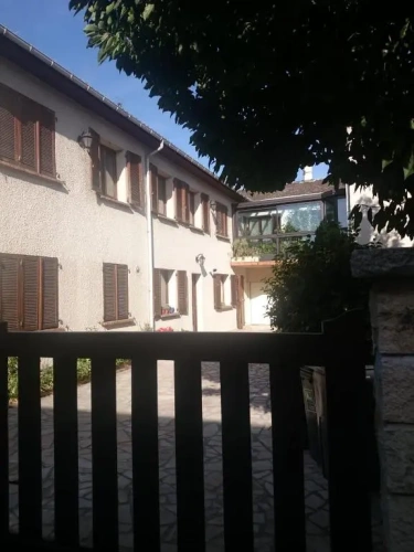 3 Bedrooms Cottage