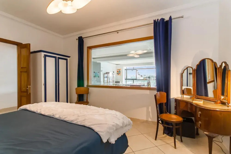 Magnificent Sunny Seafront Apart Sliema