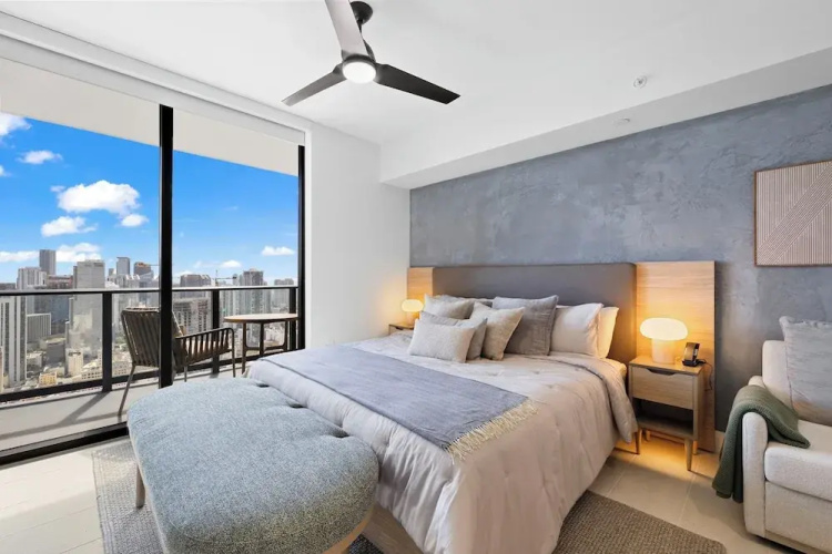 Downtown Studio with Miami Views