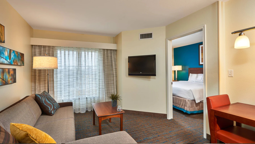 1 Bedroom Suite