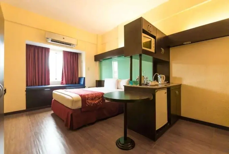 Standard Quintuple room