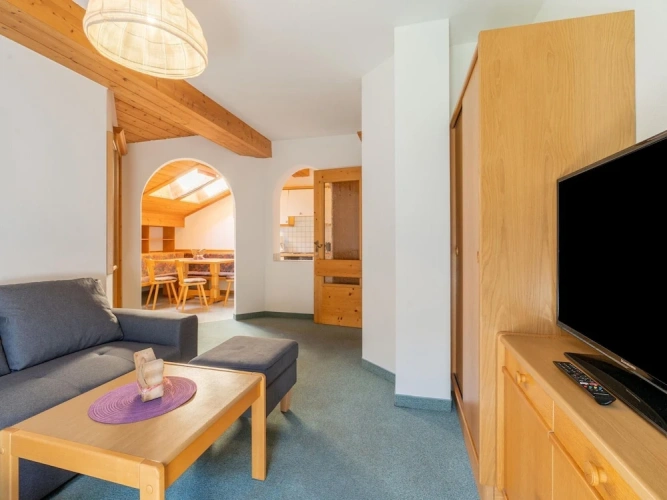 3 Bedrooms Apartment