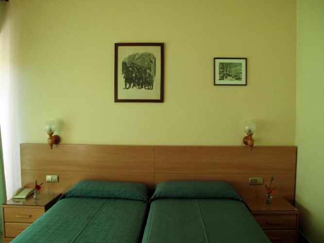 Standard Triple room with balcony and with view