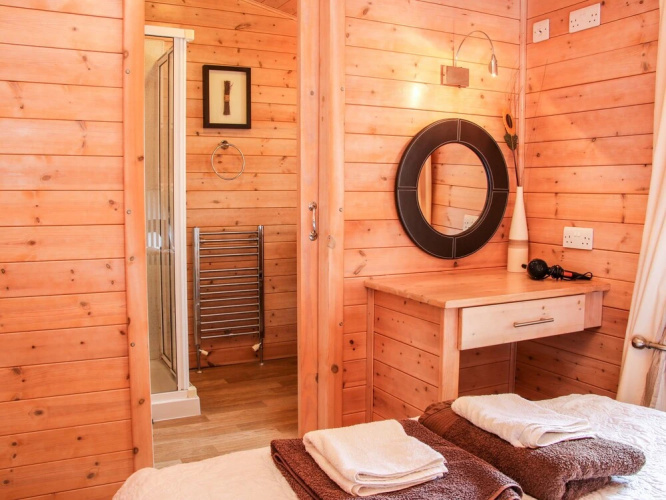 Kingfisher Lodge