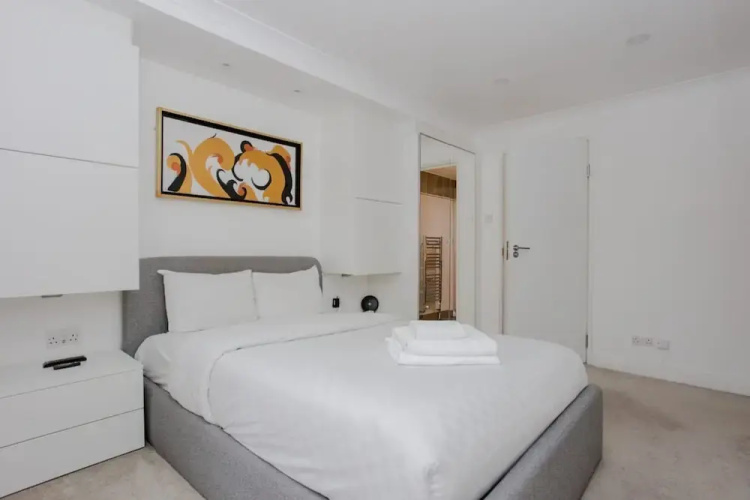 Homely 2 Bedroom Apartment in Maida Vale