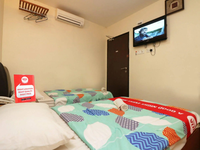 Veenai Hotel