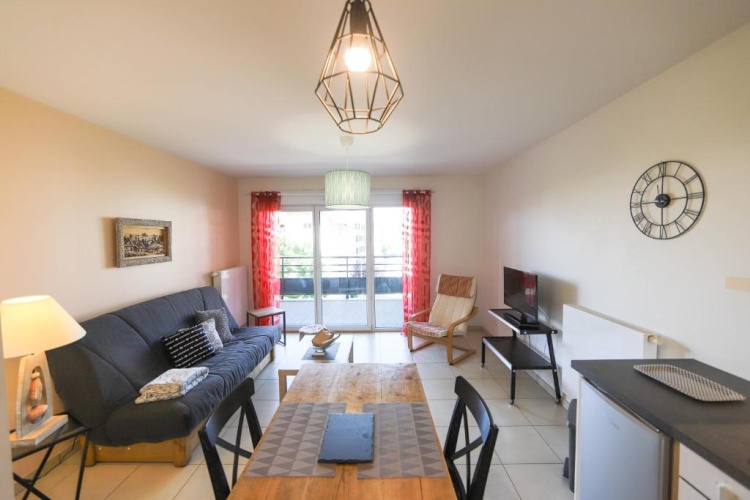 1 Bedroom Apartment