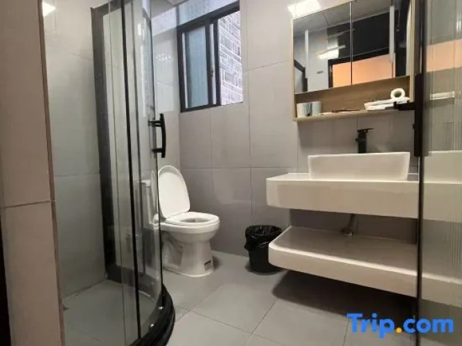Standard Twin room with balcony