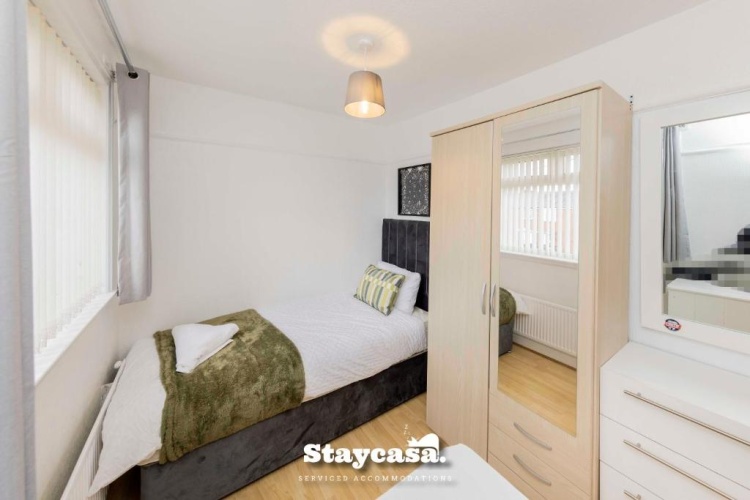 3 Bedrooms Cottage