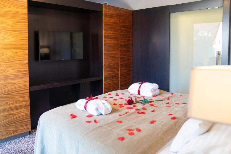 Hotel Avance