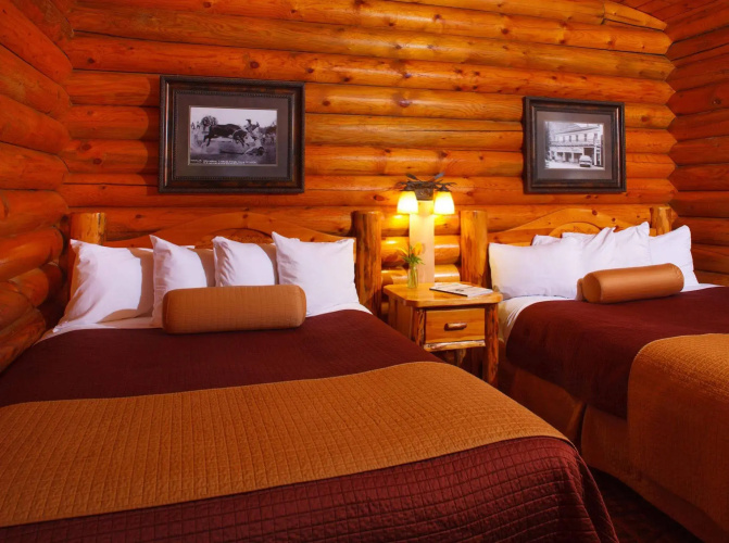Elk Country Inn