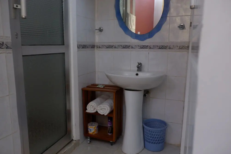 Mama Thea Homes - Hostel