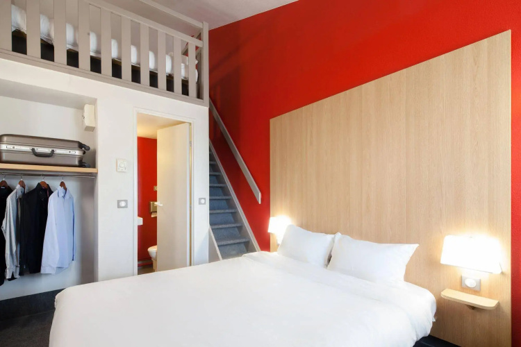 B&B HOTEL Amiens Longueau