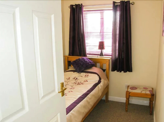 10 Friars Field