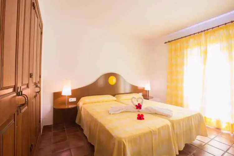 Pueblo Menorquin Apartamentos