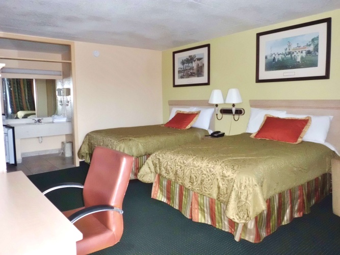Standard Quadruple room