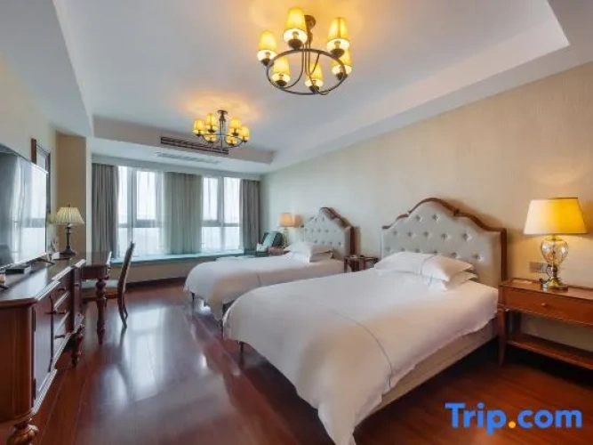 Standard Twin room with river view