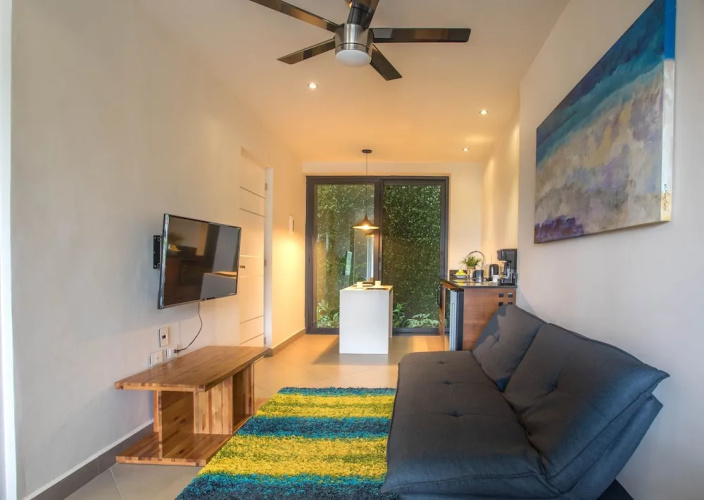 Honey B Suites