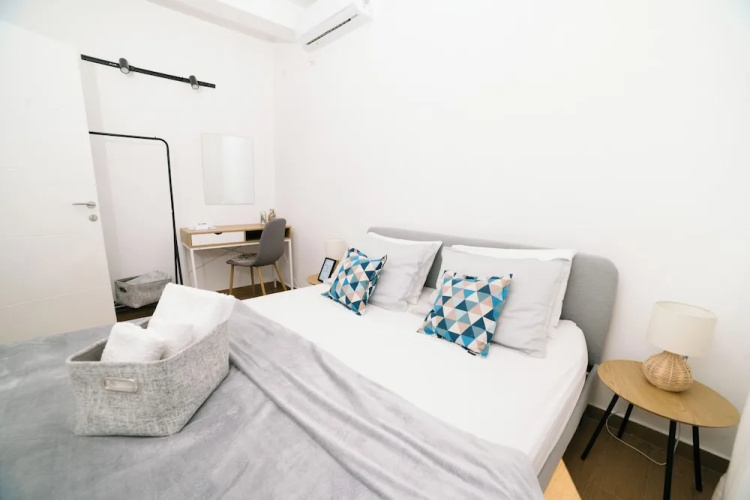 The Rooftop Apartment with Sea view