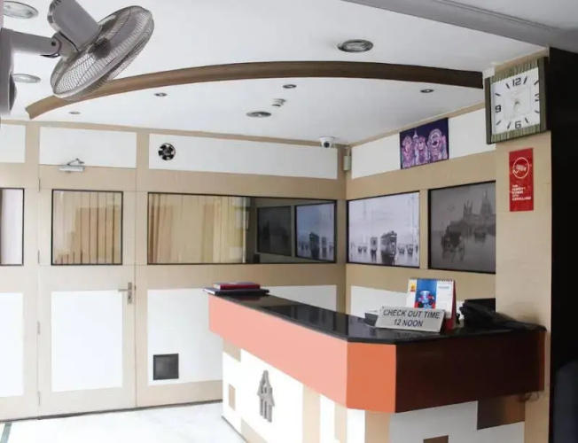 Hotel Arya International