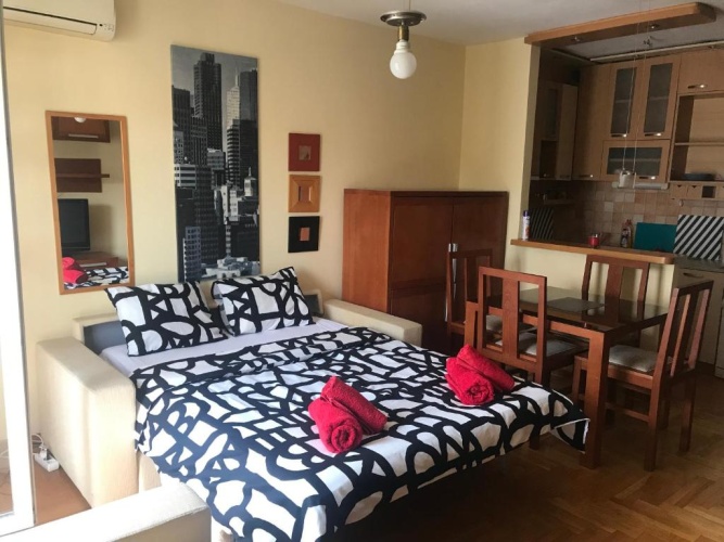 1 Bedroom Apartment